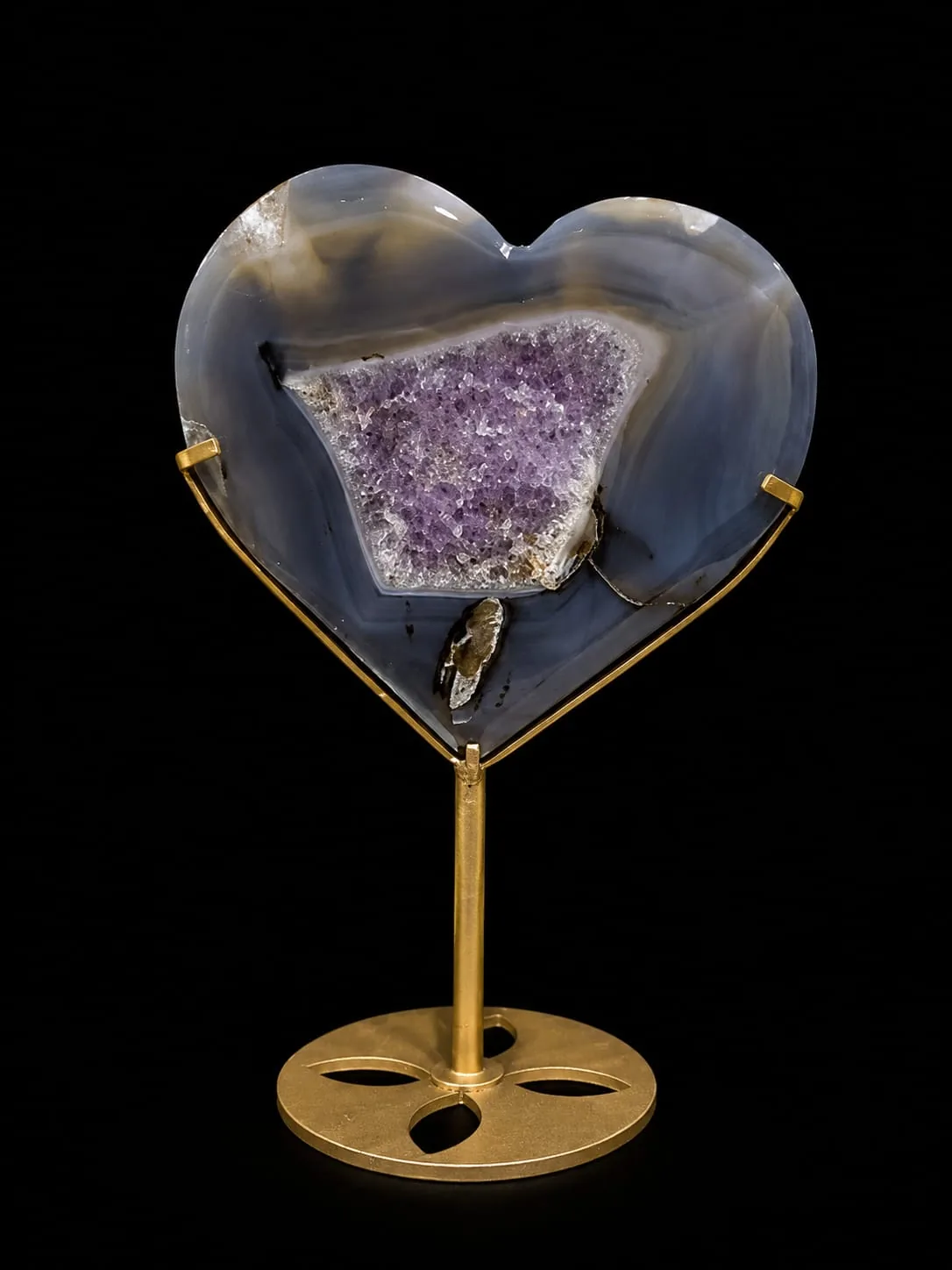 Agate heart with amethyst geode
